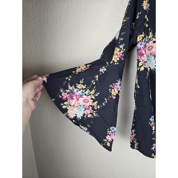 Alice + Olivia Floral Print Bell Sleeve Top XS Black Multicolor Cotton - Picture 4 of 7